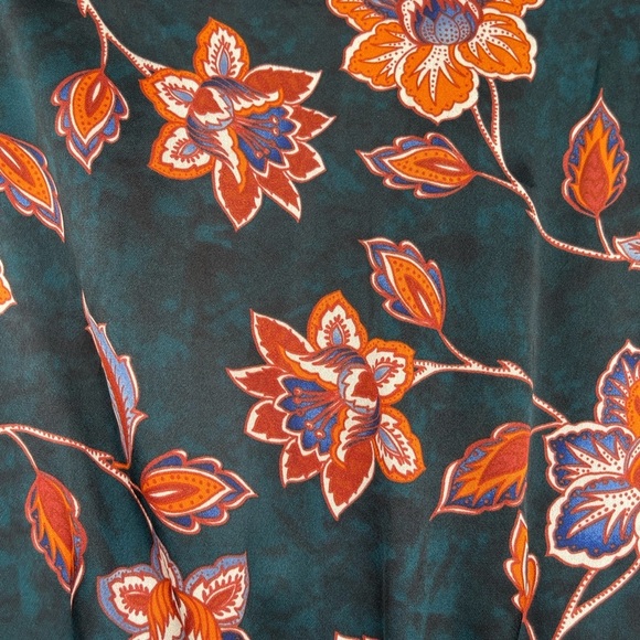 BCBGMAXAZRIA Floral Wrap Dress size medium - Picture 15 of 16